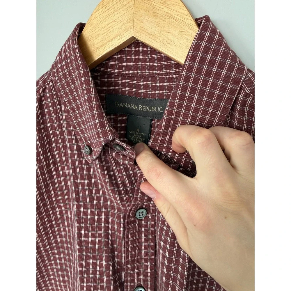 Banana Republic Mens‎ Medium Burgundy Plaid Cotton Button Down Shirt Long Sleeve